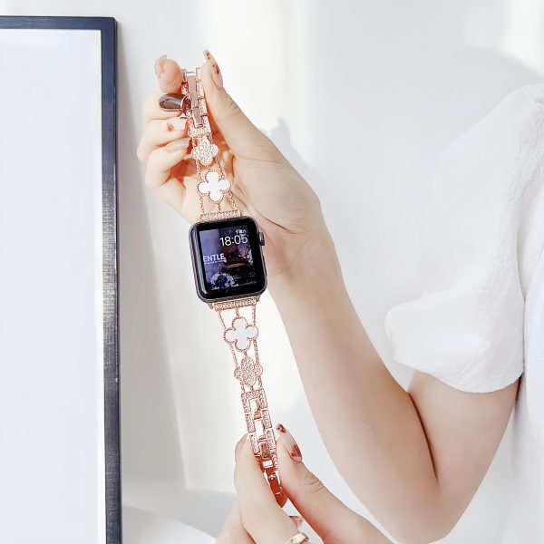 Elegant Women's Waterproof Golden-Plated Watch Band with Sparkling Floral Rhinestones - Fits 38/40/41/42/44/45/46/49mm, for iWatch Ultra/SE/Series 1-10, Luxury Metal Strap with Jewelry Clasp, Bling Watch - Image 10
