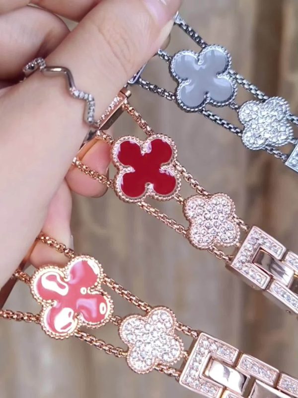 Elegant Women's Waterproof Golden-Plated Watch Band with Sparkling Floral Rhinestones - Fits 38/40/41/42/44/45/46/49mm, for iWatch Ultra/SE/Series 1-10, Luxury Metal Strap with Jewelry Clasp, Bling Watch - Image 17
