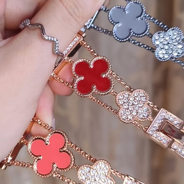 Elegant Women's Waterproof Golden-Plated Watch Band with Sparkling Floral Rhinestones - Fits 38/40/41/42/44/45/46/49mm, for iWatch Ultra/SE/Series 1-10, Luxury Metal Strap with Jewelry Clasp, Bling Watch - Image 12