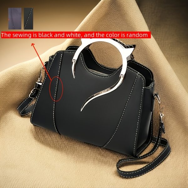 Ladies' Crossbody Bag, Shoulder Bag, Stylish Korean Version with a Minimalist Design, a Chic And Spacious Handbag for Outings And Commuting, Lightweight And Trendy. Available in Three Colors: White, Green, And Black, with Adjustable Straps. - Image 3