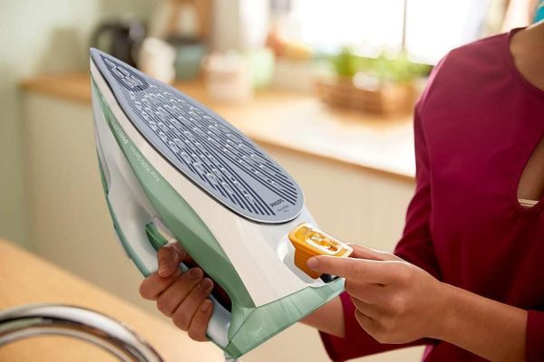 Philips 7000 Series HV Steam Iron - 2600W, SteamGlide Plus Soleplate, 220 g Steam Boost, 45 g Continuous Steam - DST7012/76 Desert Green/Grey Buy Online at Best Price in UAE - Amazon.ae - Image 5