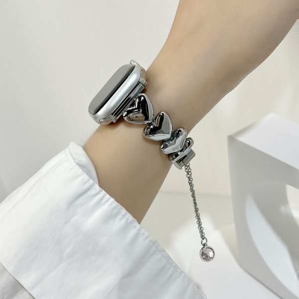 A Stylish And Simple Ladies' Apple Watch Bracelet With A Heart-shaped Buckle, Suitable For IWatch Series SE1 2 Ultra, Is Durable And Eye-catching For Your Best Friend. - Image 7