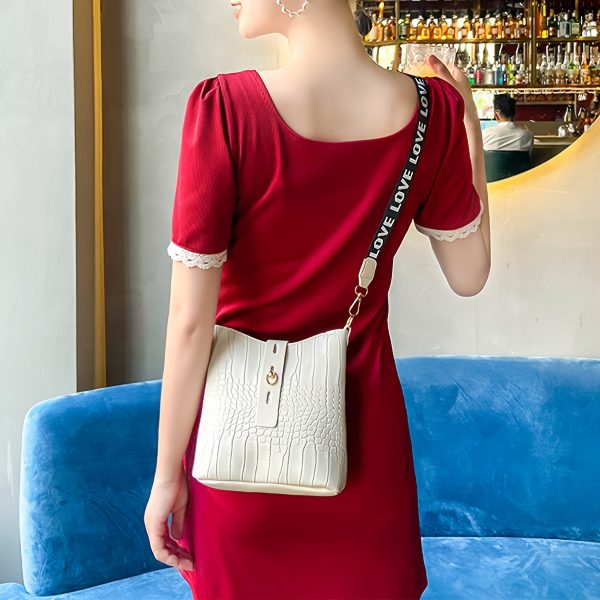 Elegant Women'S Crocodile Pattern Crossbody Bag - 4 Color Options, Zip Closure, Polyester Lined, Versatile for Commuting and Casual Outing - Image 15