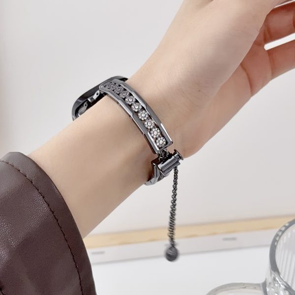 1pc Women Girls New Luxury Zirconia Diamond Hollow Bracelet Compatible with Apple Watch Band Series 10 9 8 7 6 5 4 3 2 1 38/40/41/42/44/45/46/49/ Ultra 1/2 SE for iWatch Strap Can be used as Back to School Gift, Birthday Gift - Image 4