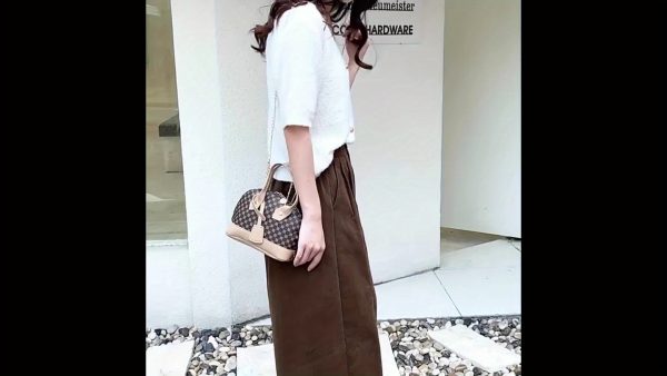 Women's Convertible Crossbody Bag - Beige Purse with Zipper Closure, Detachable Strap for Everyday, Office, Party - Elegant Ladies Handbag in Beige/Tan/Black/White/Gray/Blue/Red/Clear Colors, Crossbody Purse, Versatile Travel Bag, Modern European Style, Textured Finish - Image 13