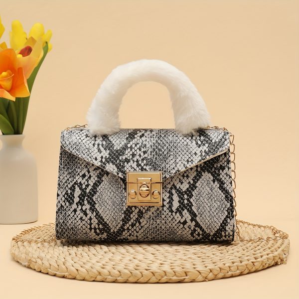 Soft Furry Chain Handbag for Autumn And Winter, Perfect for Daily Outings, Featuring a Wrist Lock And Animal Print in a Small Square Design. - Image 10