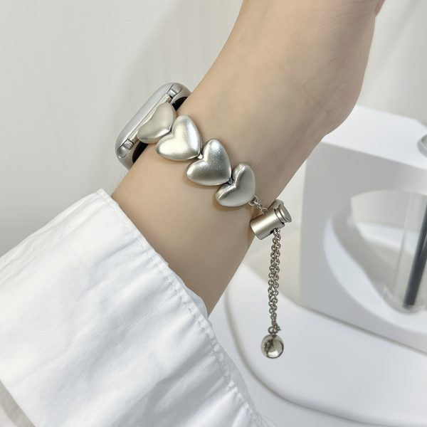 A Stylish And Simple Ladies' Apple Watch Bracelet With A Heart-shaped Buckle, Suitable For IWatch Series SE1 2 Ultra, Is Durable And Eye-catching For Your Best Friend. - Image 12